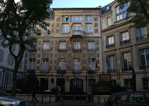 Consulado de Portugal, rua Georges Berger em Paris
