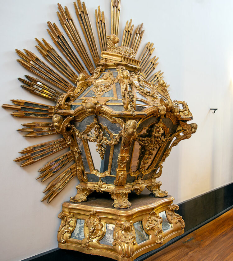 Urna do Santíssimo Sacramento, da autoria de Nicolau Nasoni